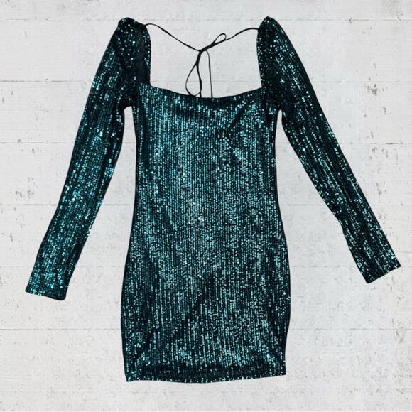 Lucy In The Sky Square Neck Dress in Green Sequins Size M HoCo Evening Party - Picture 3 of 13